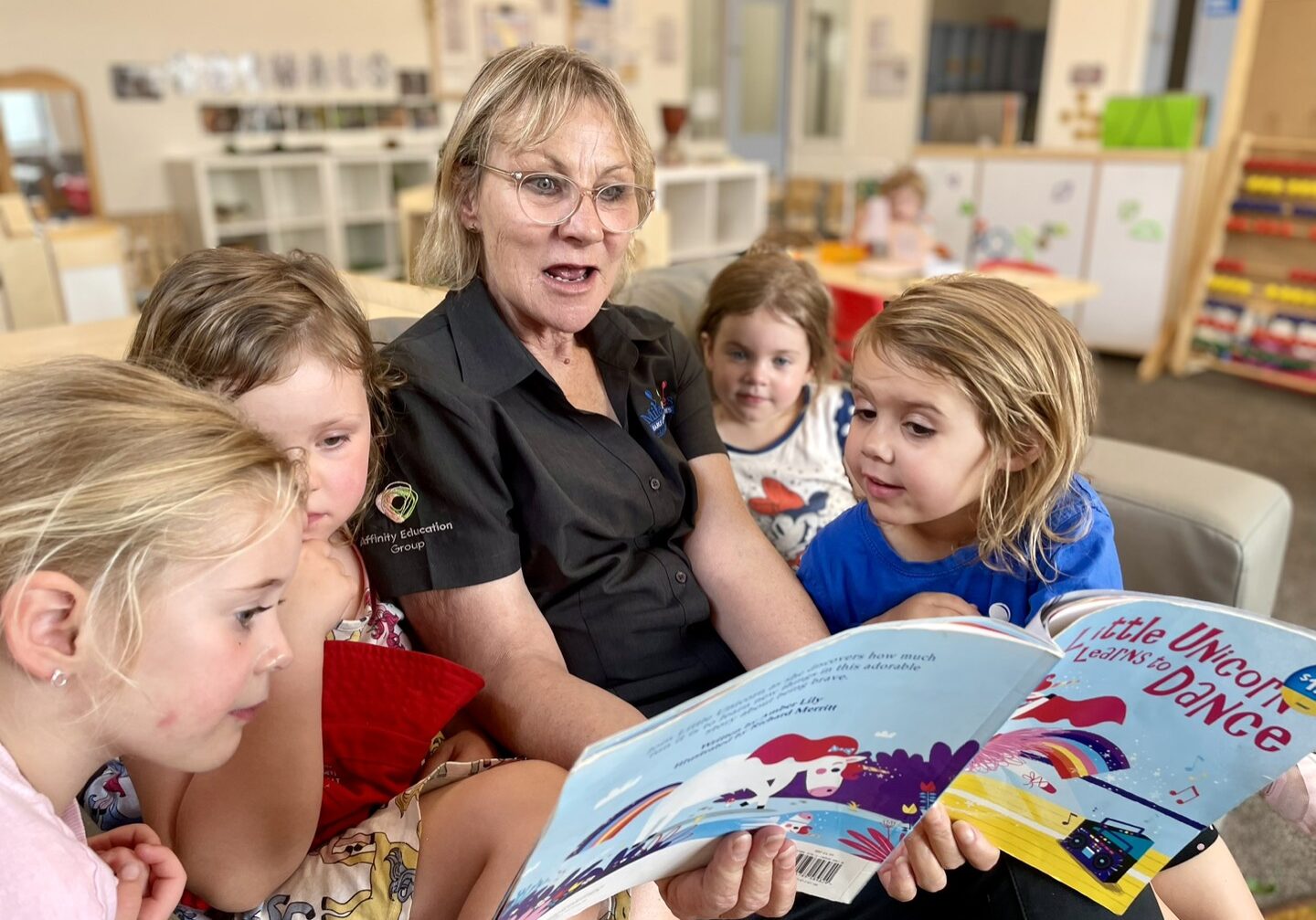 Milestones Bairnsdale - Jo-Anne Maguigan and children2 Milestones Bairnsdale - Jo-Anne Maguigan and children2