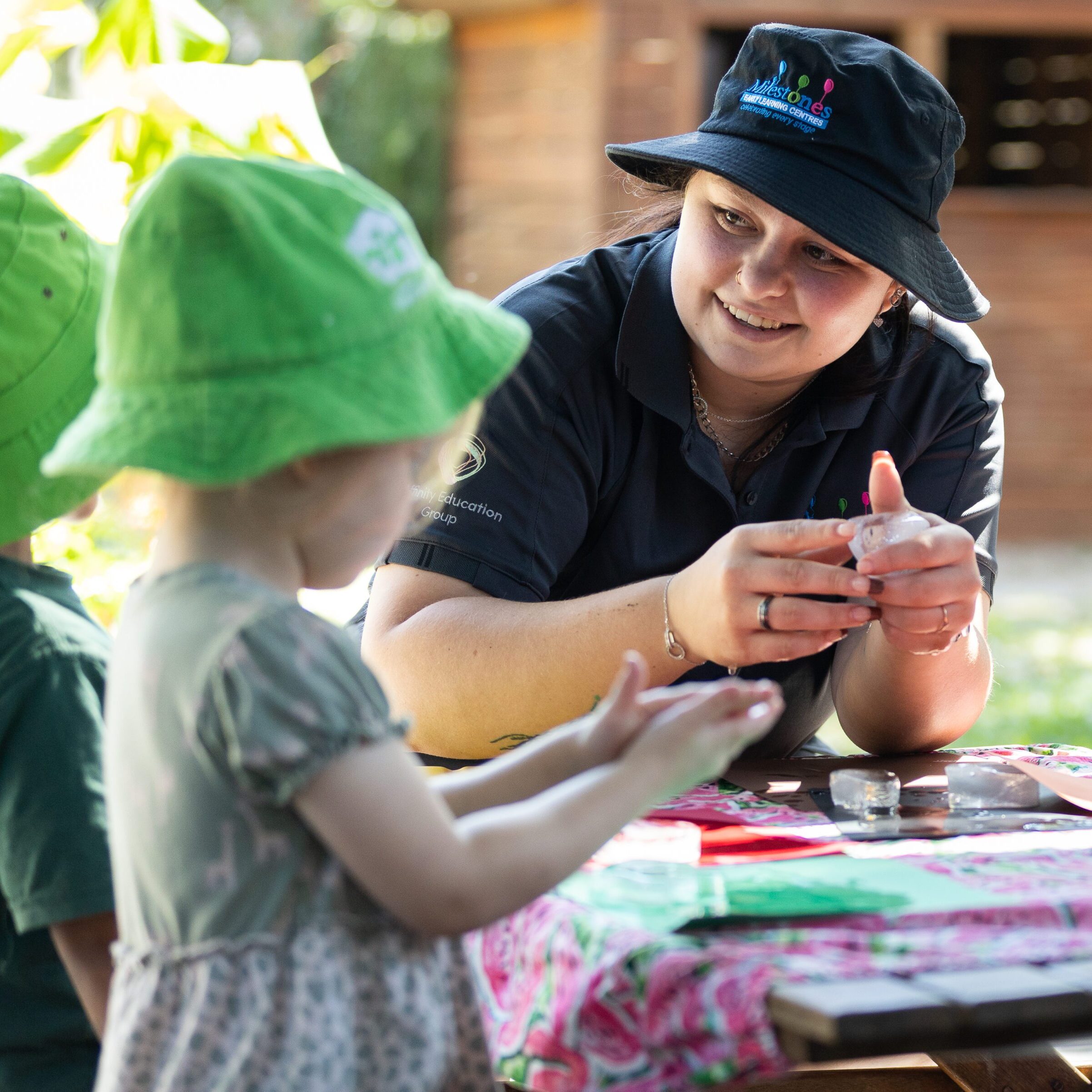 Milestones South Townsville, outdoor-educator-toddler-art-learning (4)